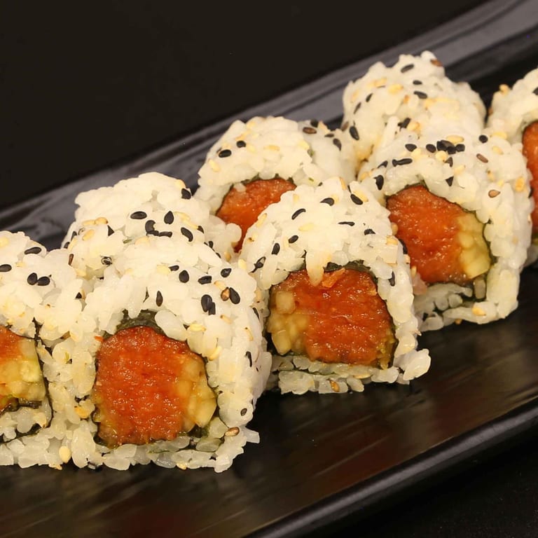 Delicious Tuna Roll Experience